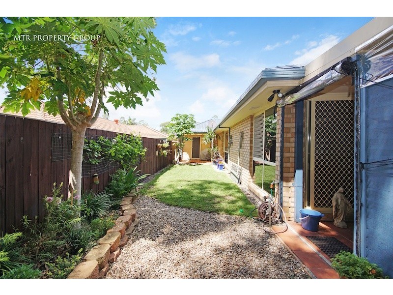 33 Prospect Cres, Forest Lake QLD 4078