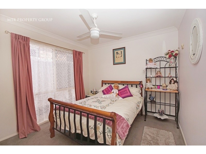 33 Prospect Cres, Forest Lake QLD 4078