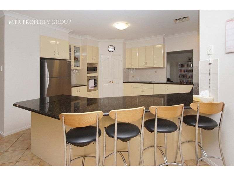 22 Chapple Place, Forest Lake QLD 4078
