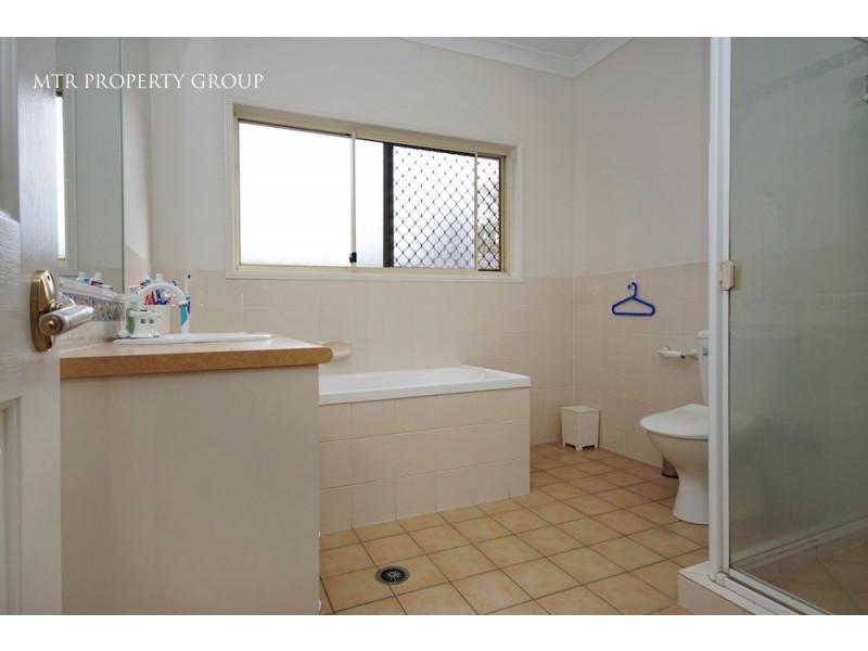 22 Chapple Place, Forest Lake QLD 4078
