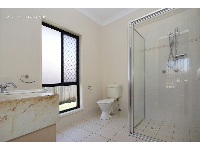 10 Bella Vista Circuit, Edens Landing QLD 4207