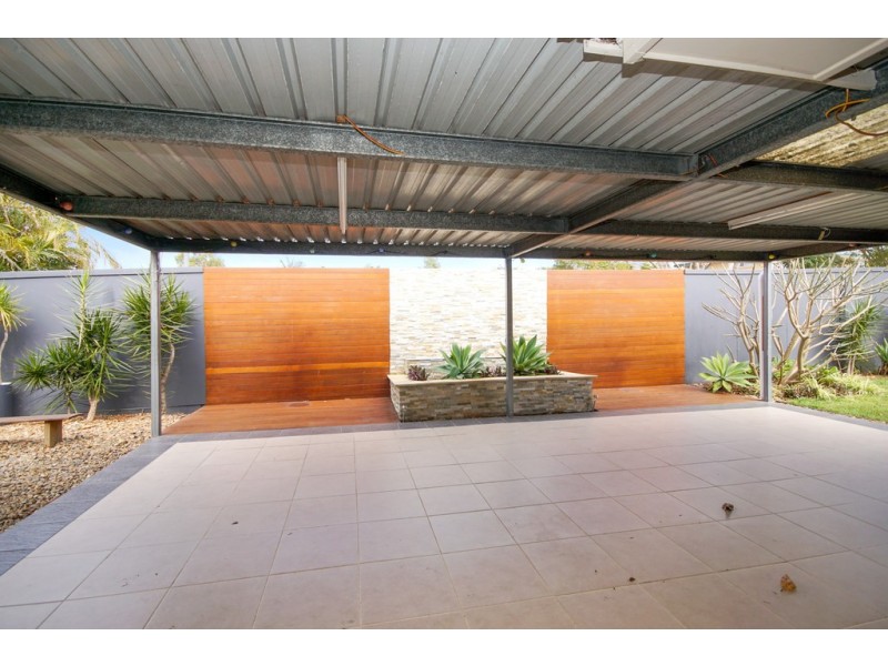 8 Soho Street, Hillcrest QLD 4118