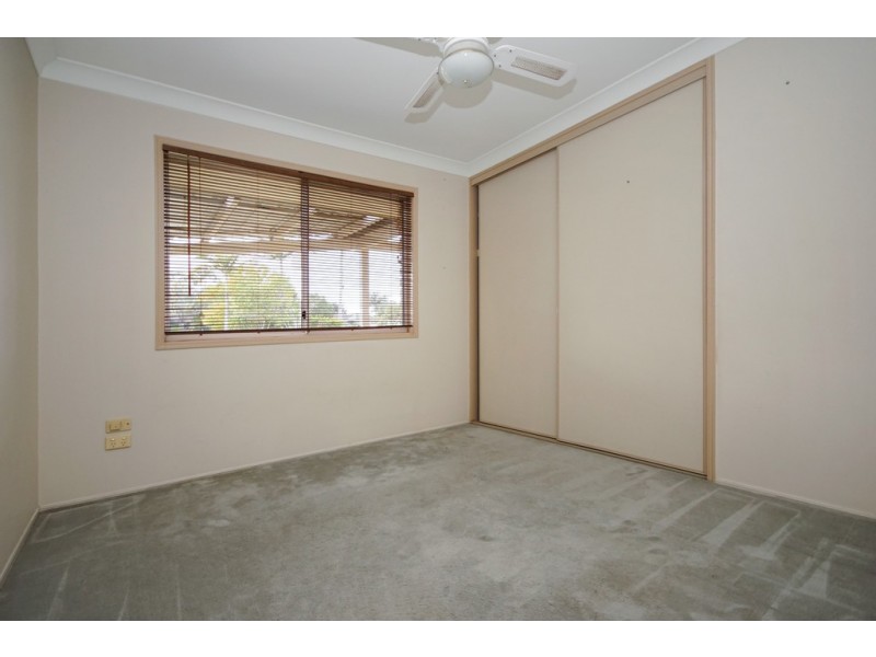 8 Soho Street, Hillcrest QLD 4118