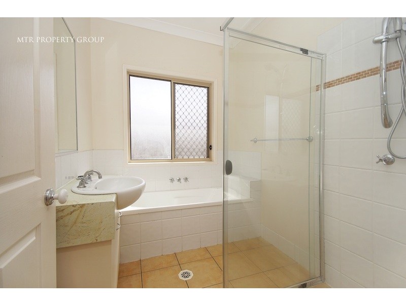 11 Bella Vista Circuit, Edens Landing QLD 4207