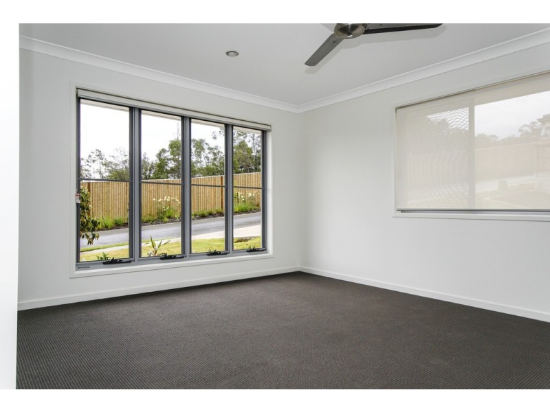 37 Horizon Drive, Springfield Lakes QLD 4300