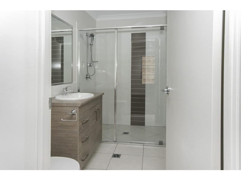 37 Horizon Drive, Springfield Lakes QLD 4300