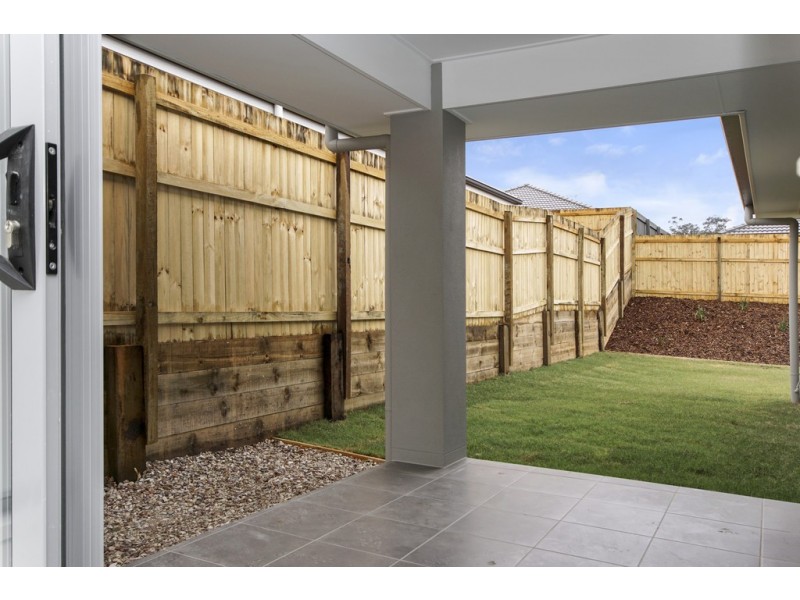 37 Horizon Drive, Springfield Lakes QLD 4300