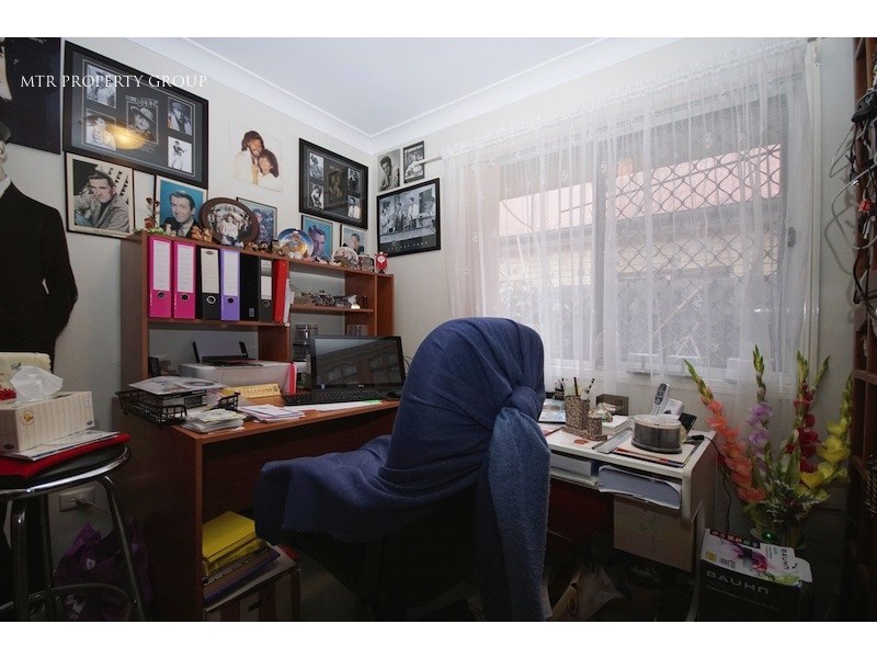 8 Evergreen Place, Forest Lake QLD 4078