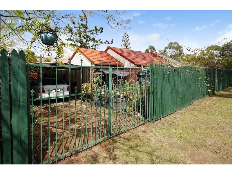 8 Evergreen Place, Forest Lake QLD 4078