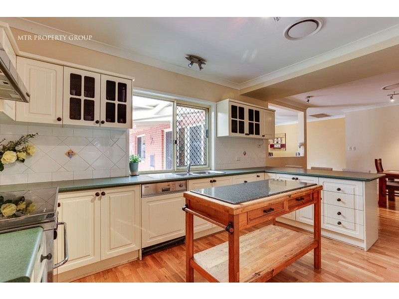 4 Catalina Cct, Forest Lake QLD 4078