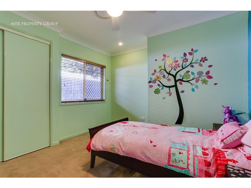 4 Catalina Cct, Forest Lake QLD 4078