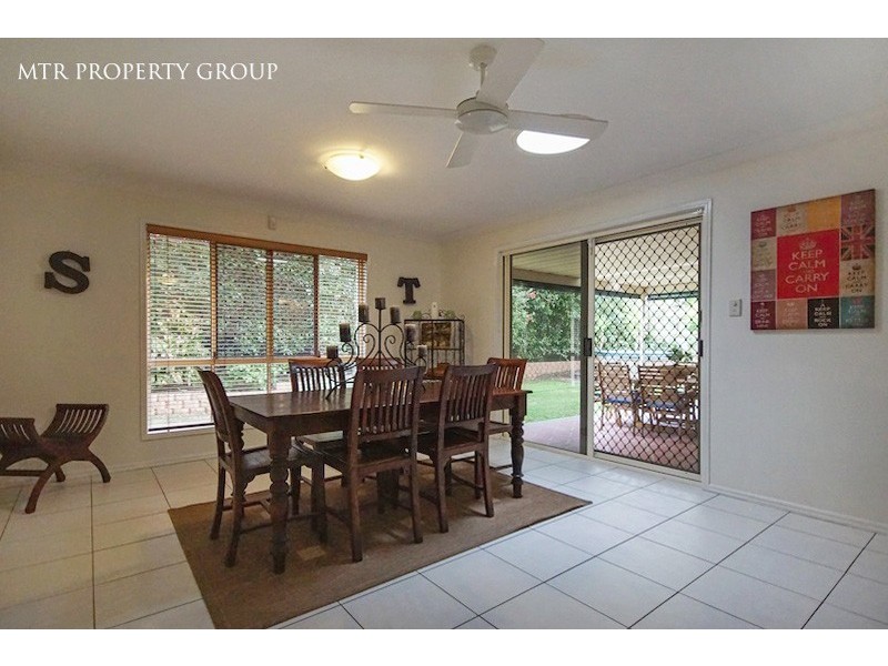 4 Carnegie Close, Forest Lake QLD 4078