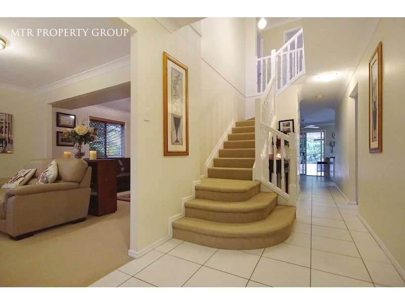 4 Carnegie Close, Forest Lake QLD 4078