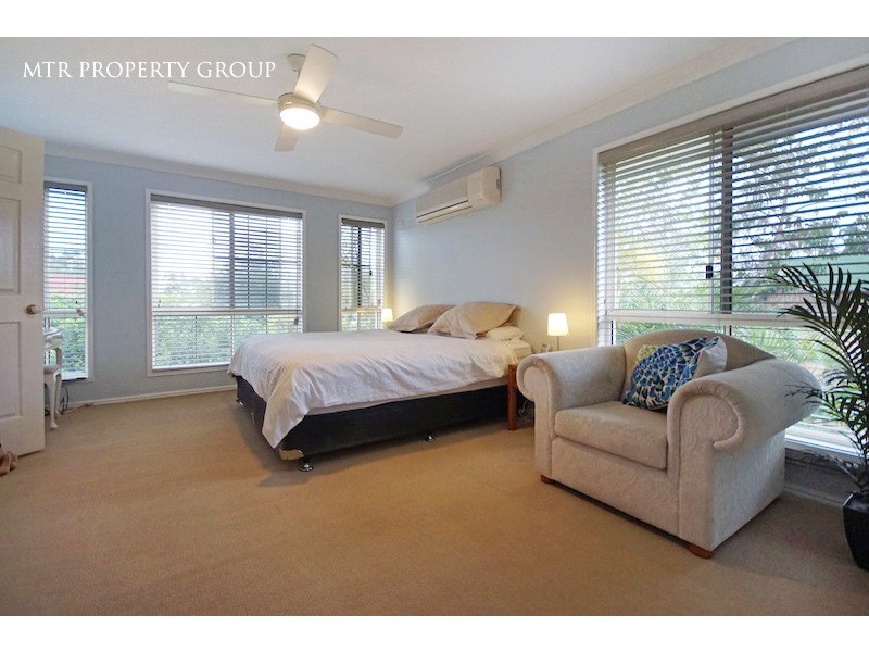 4 Carnegie Close, Forest Lake QLD 4078