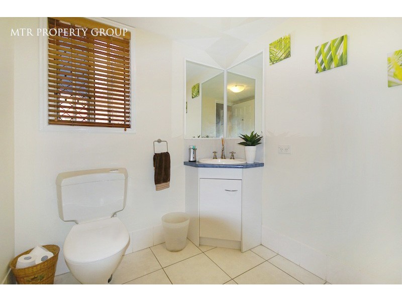 4 Carnegie Close, Forest Lake QLD 4078