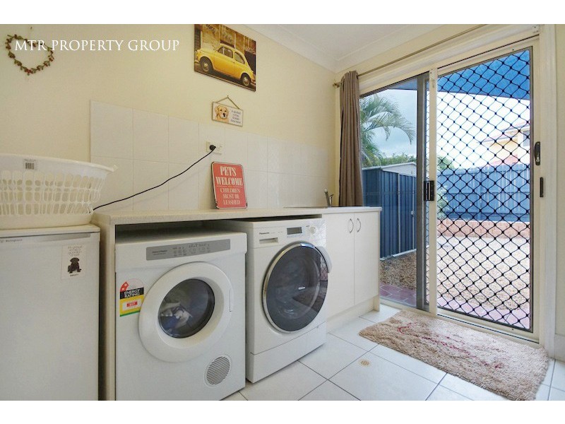 4 Carnegie Close, Forest Lake QLD 4078