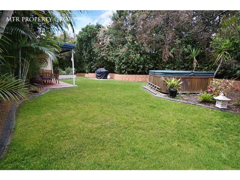 4 Carnegie Close, Forest Lake QLD 4078