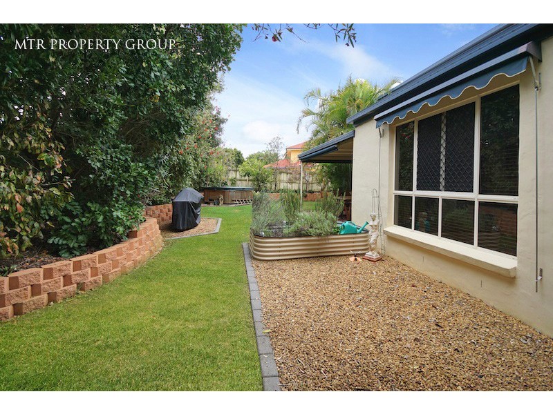 4 Carnegie Close, Forest Lake QLD 4078