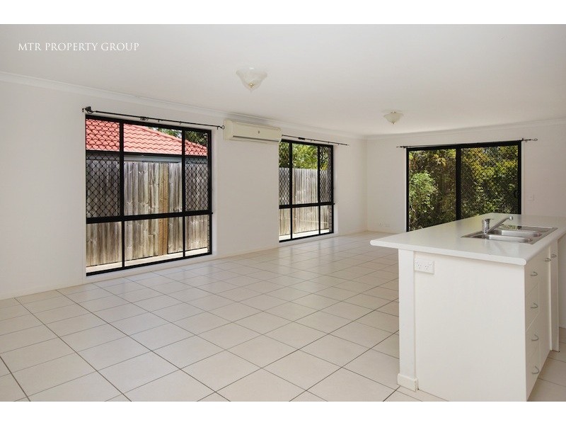 16 Fontana Way, Springfield Lakes QLD 4300