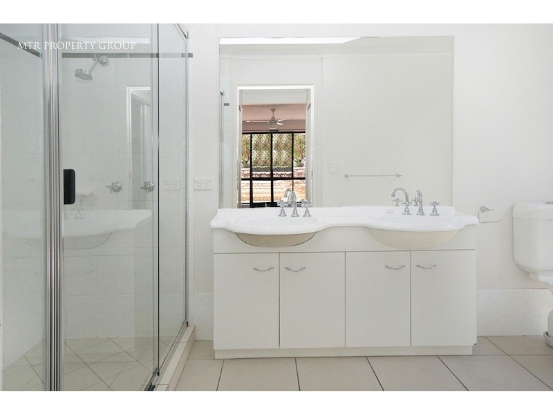 16 Fontana Way, Springfield Lakes QLD 4300
