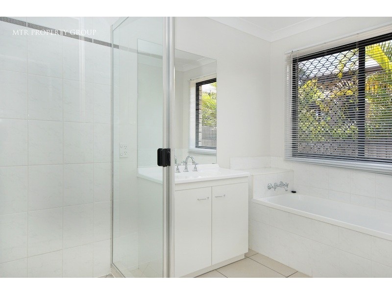 16 Fontana Way, Springfield Lakes QLD 4300