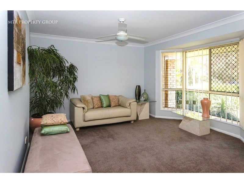 38 Hannam Crescent, Forest Lake QLD 4078