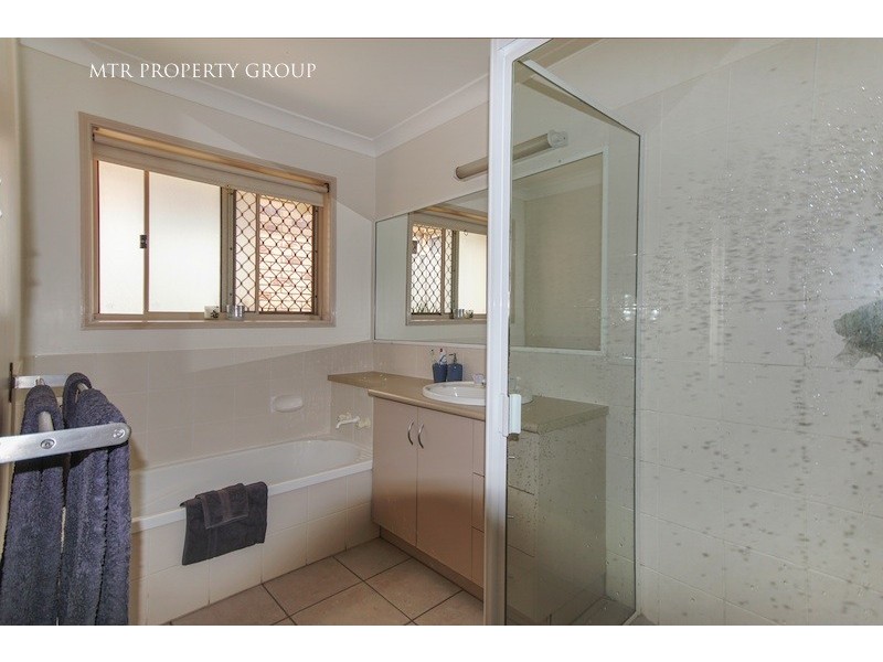 17 Landsborough Street, Forest Lake QLD 4078