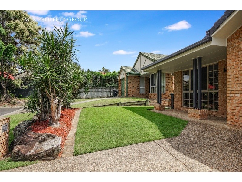17 Landsborough Street, Forest Lake QLD 4078