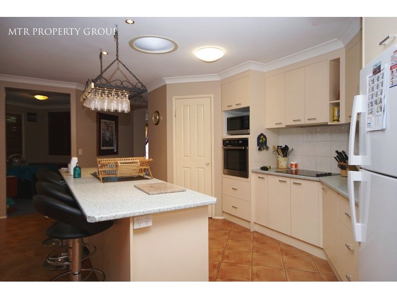 30 Cambridge Crescent, Forest Lake QLD 4078