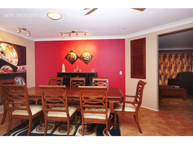 30 Cambridge Crescent, Forest Lake QLD 4078