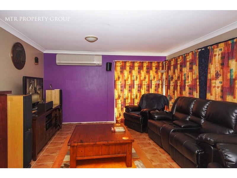 30 Cambridge Crescent, Forest Lake QLD 4078