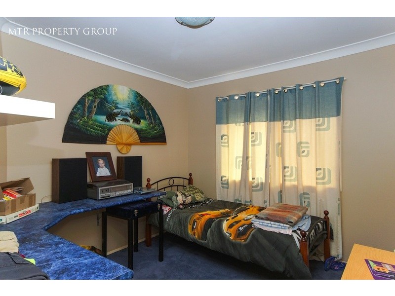 30 Cambridge Crescent, Forest Lake QLD 4078