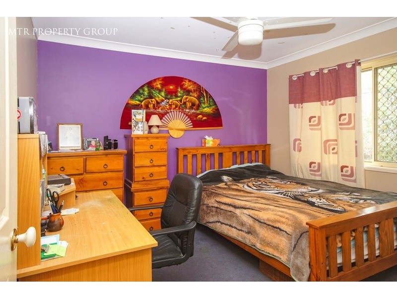 30 Cambridge Crescent, Forest Lake QLD 4078