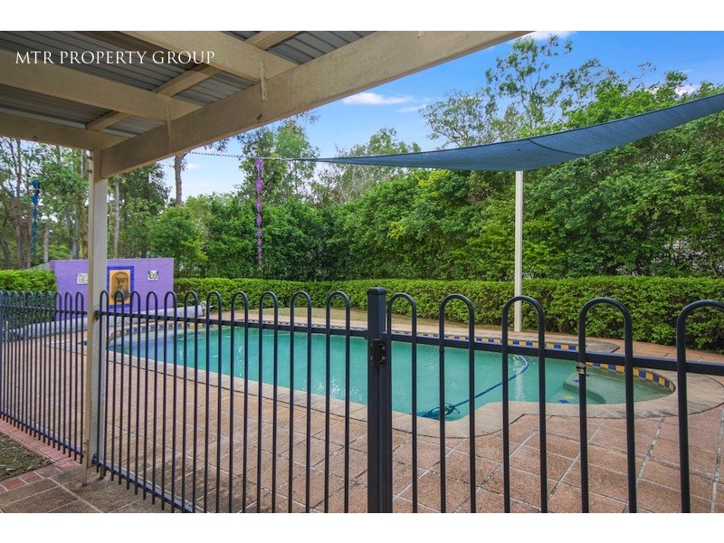 30 Cambridge Crescent, Forest Lake QLD 4078