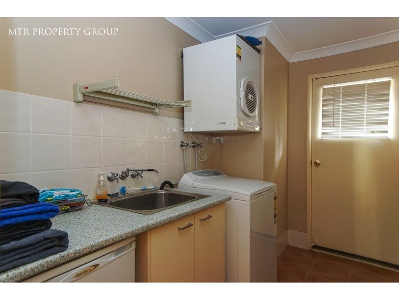 30 Cambridge Crescent, Forest Lake QLD 4078