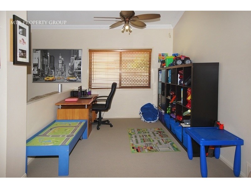 33 Central Street, Forest Lake QLD 4078