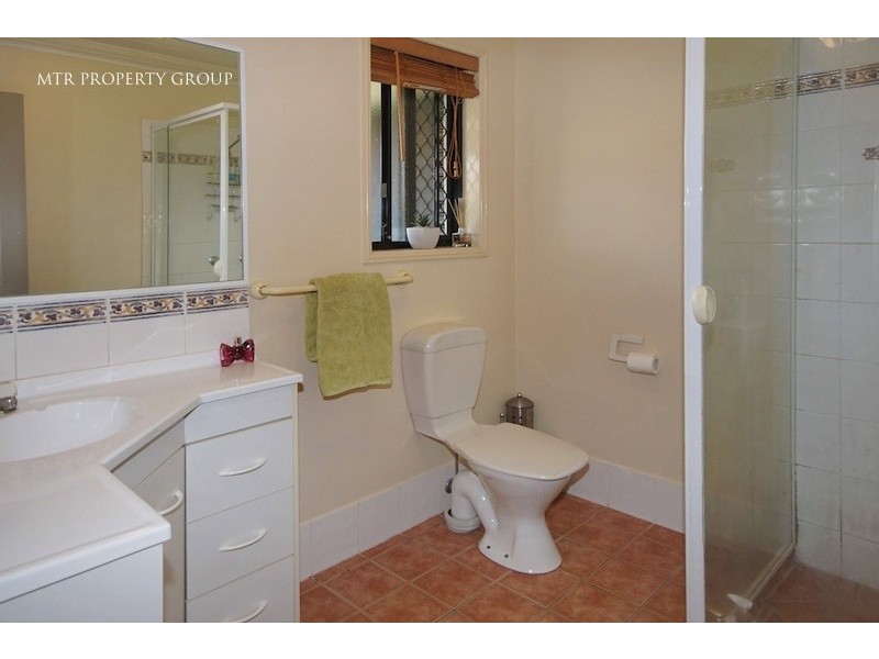 33 Central Street, Forest Lake QLD 4078