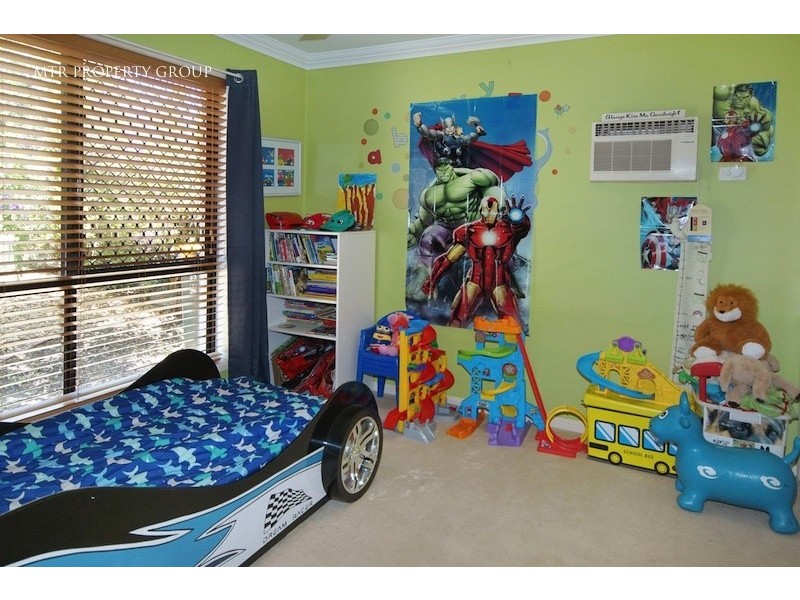 33 Central Street, Forest Lake QLD 4078