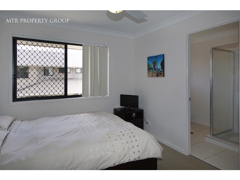 2/130 Rockfield Road, Doolandella QLD 4077