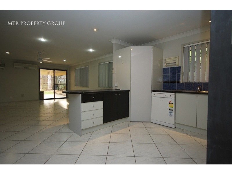 11 Leyburn Crescent, Forest Lake QLD 4078