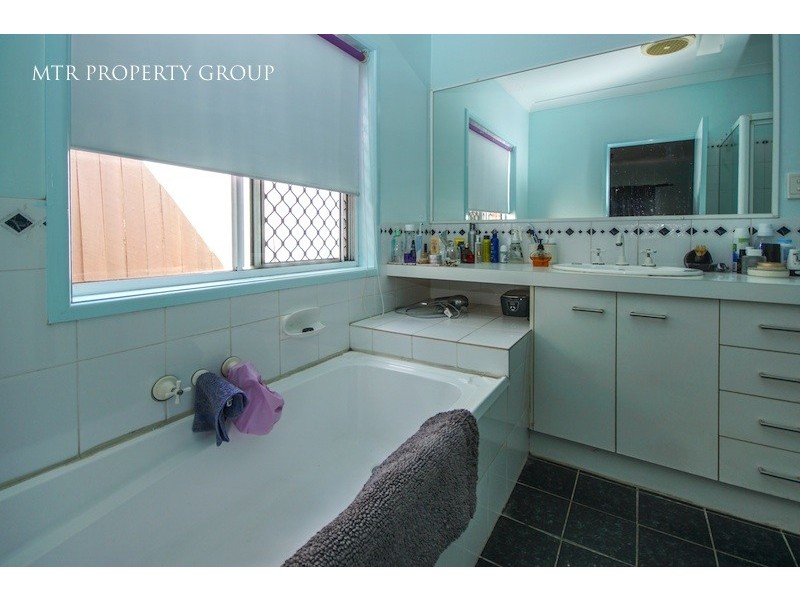 39 Baxter Crescent, Forest Lake QLD 4078