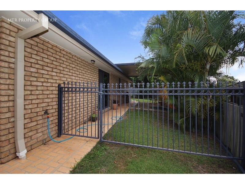 31 Simpson Way, Forest Lake QLD 4078