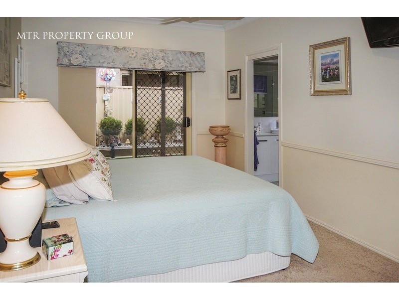 31 Central Street, Forest Lake QLD 4078