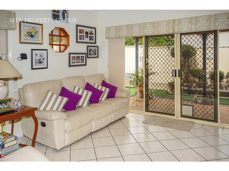 31 Central Street, Forest Lake QLD 4078