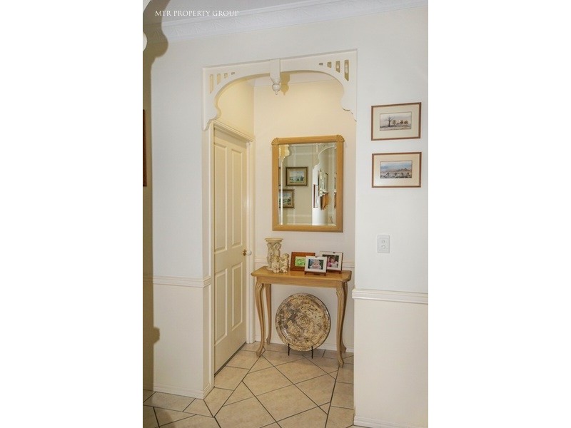 31 Central Street, Forest Lake QLD 4078