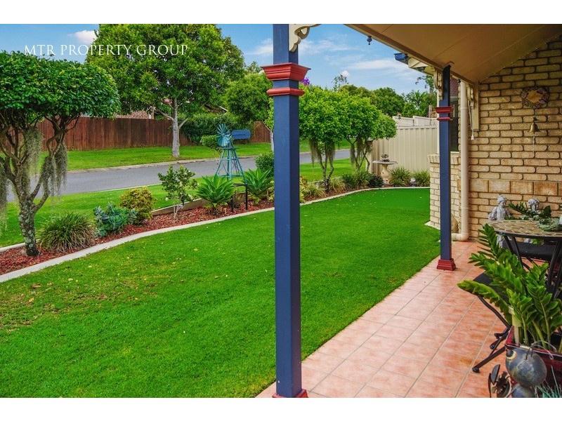 31 Central Street, Forest Lake QLD 4078