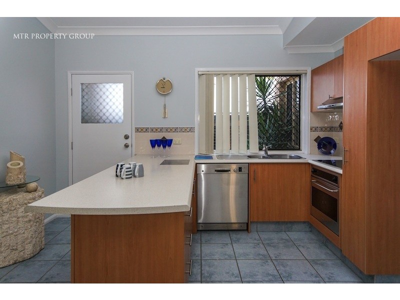 38 Hannam Crescent, Forest Lake QLD 4078