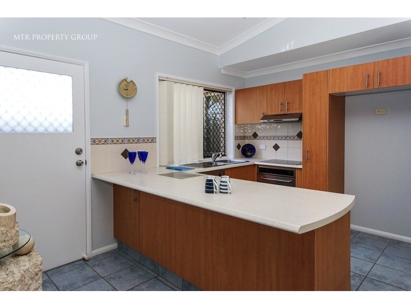 38 Hannam Crescent, Forest Lake QLD 4078