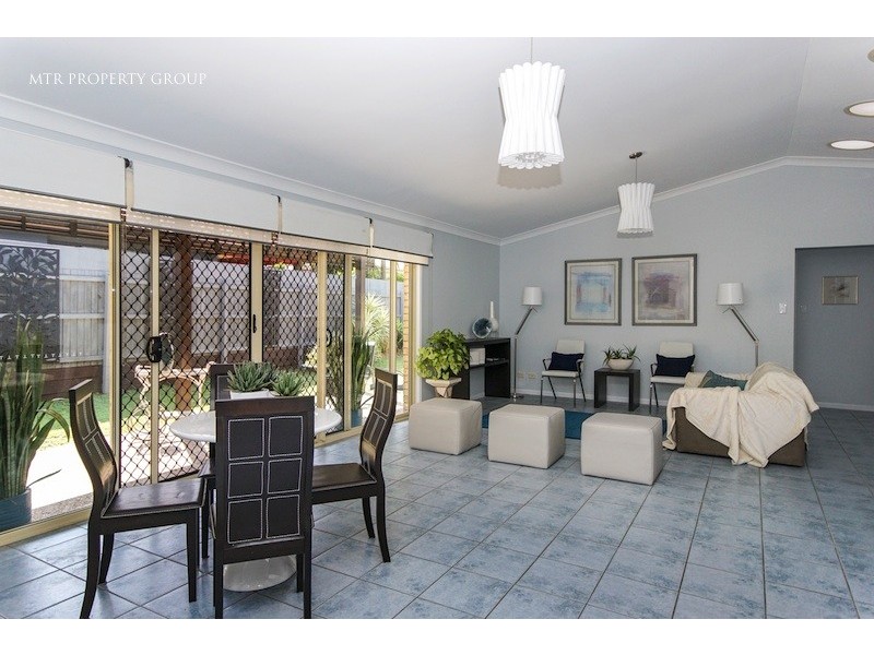 38 Hannam Crescent, Forest Lake QLD 4078