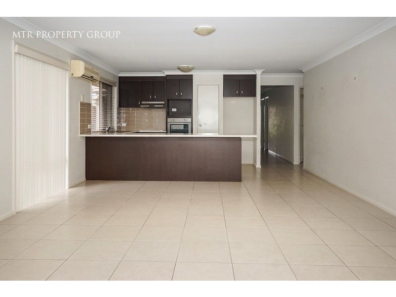 11 Sandalwood Street, Heathwood QLD 4110